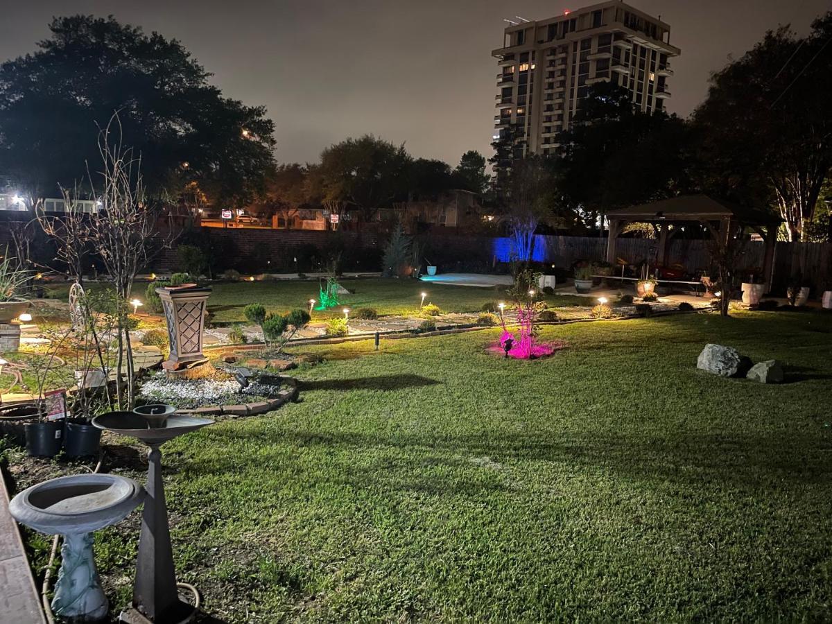 Villa Afra With Huge Garden Houston, Texas Houston