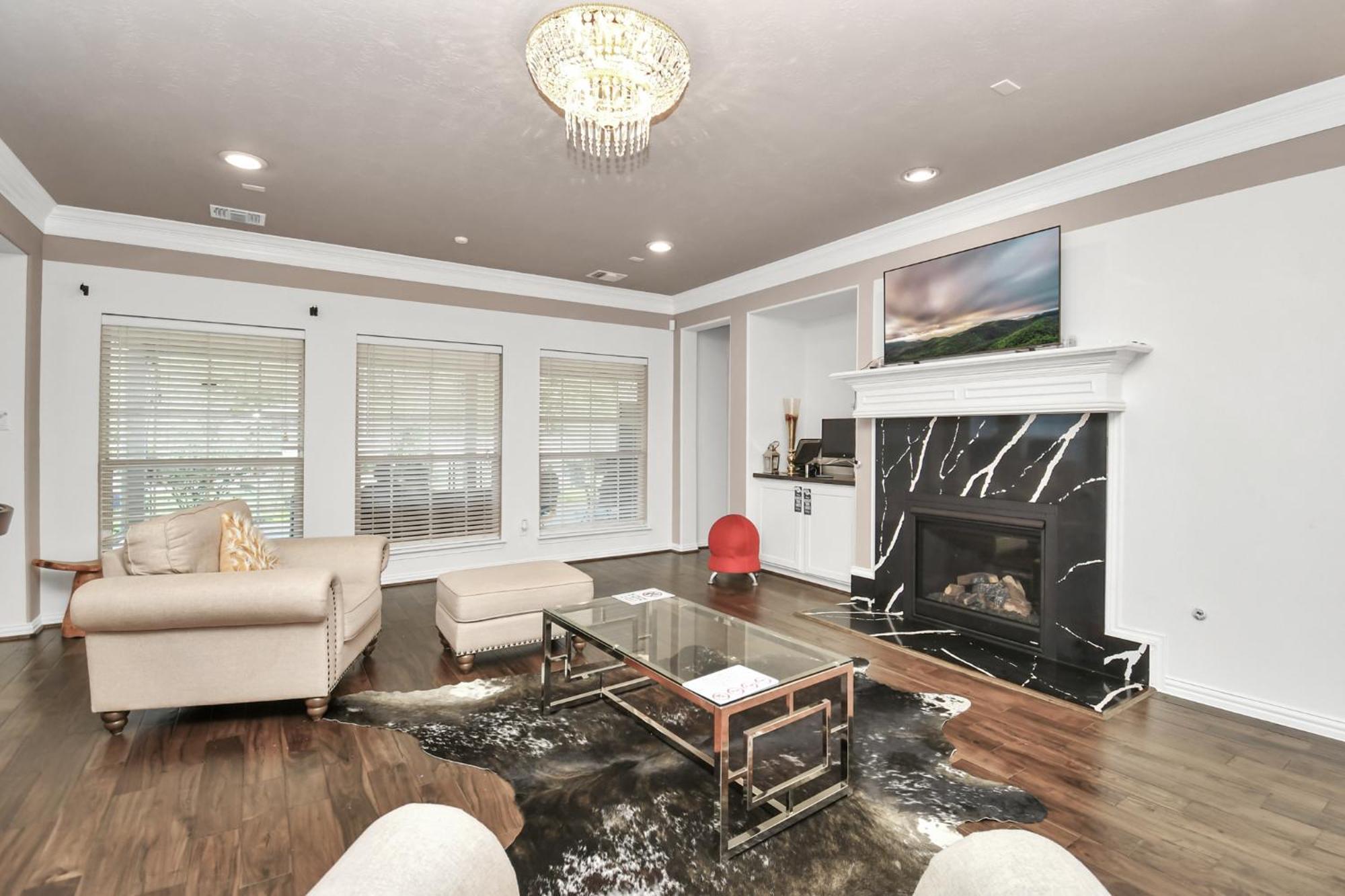 Afra With Huge Garden Houston, Texas Villa *