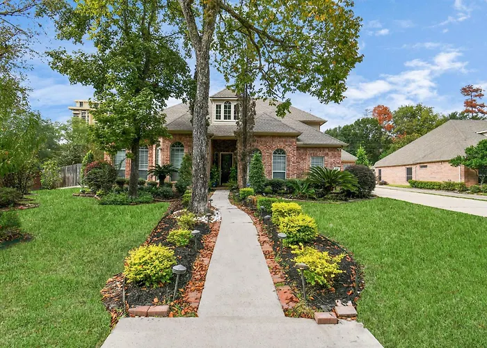 Afra Home With Huge Garden Houston, Texas