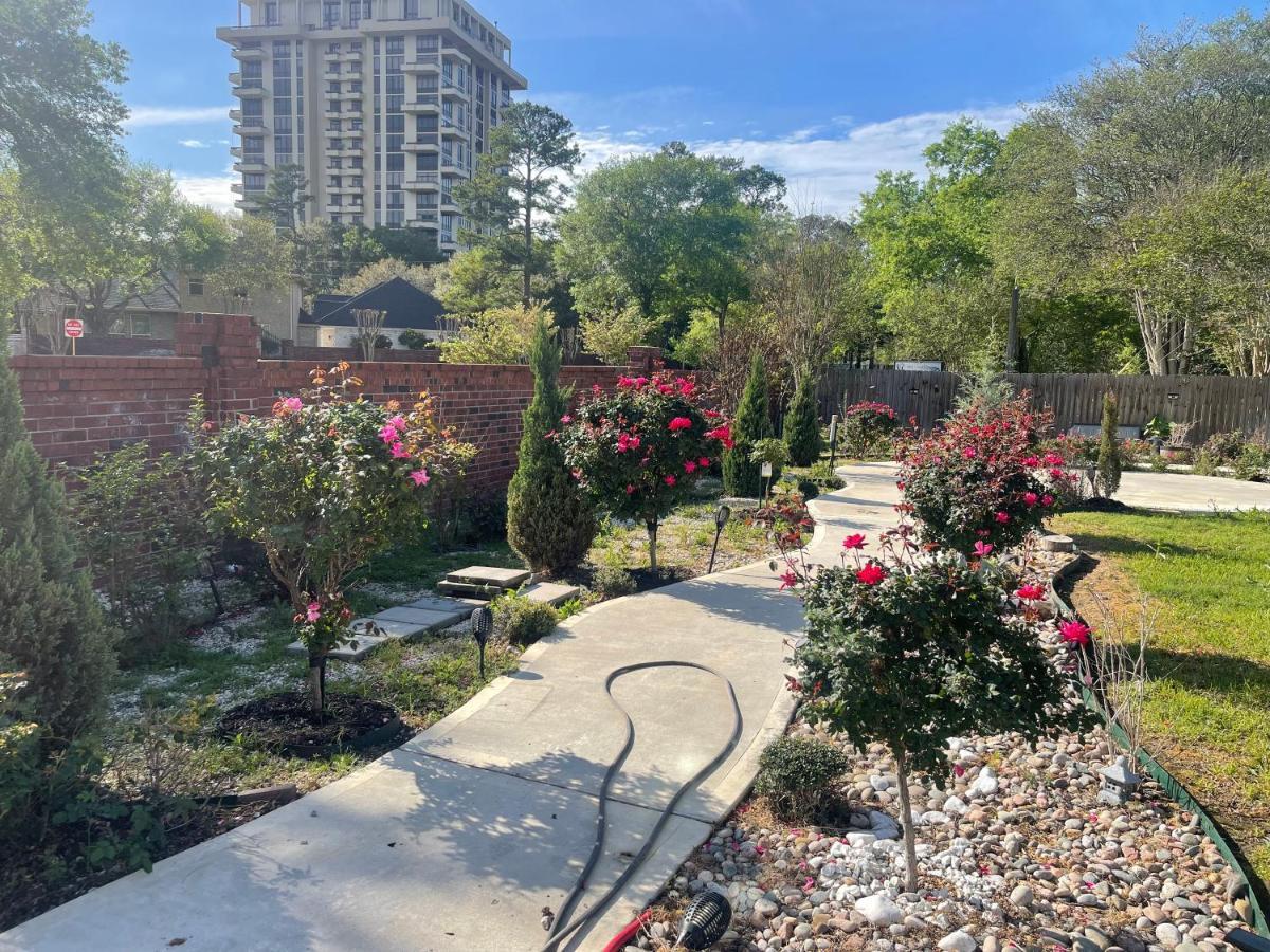 Villa Afra With Huge Garden Houston, Texas Houston